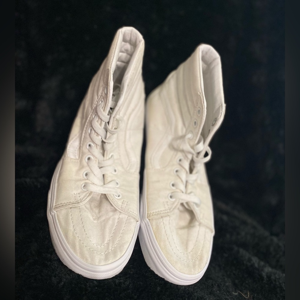 Vans - Picture 3 of 5